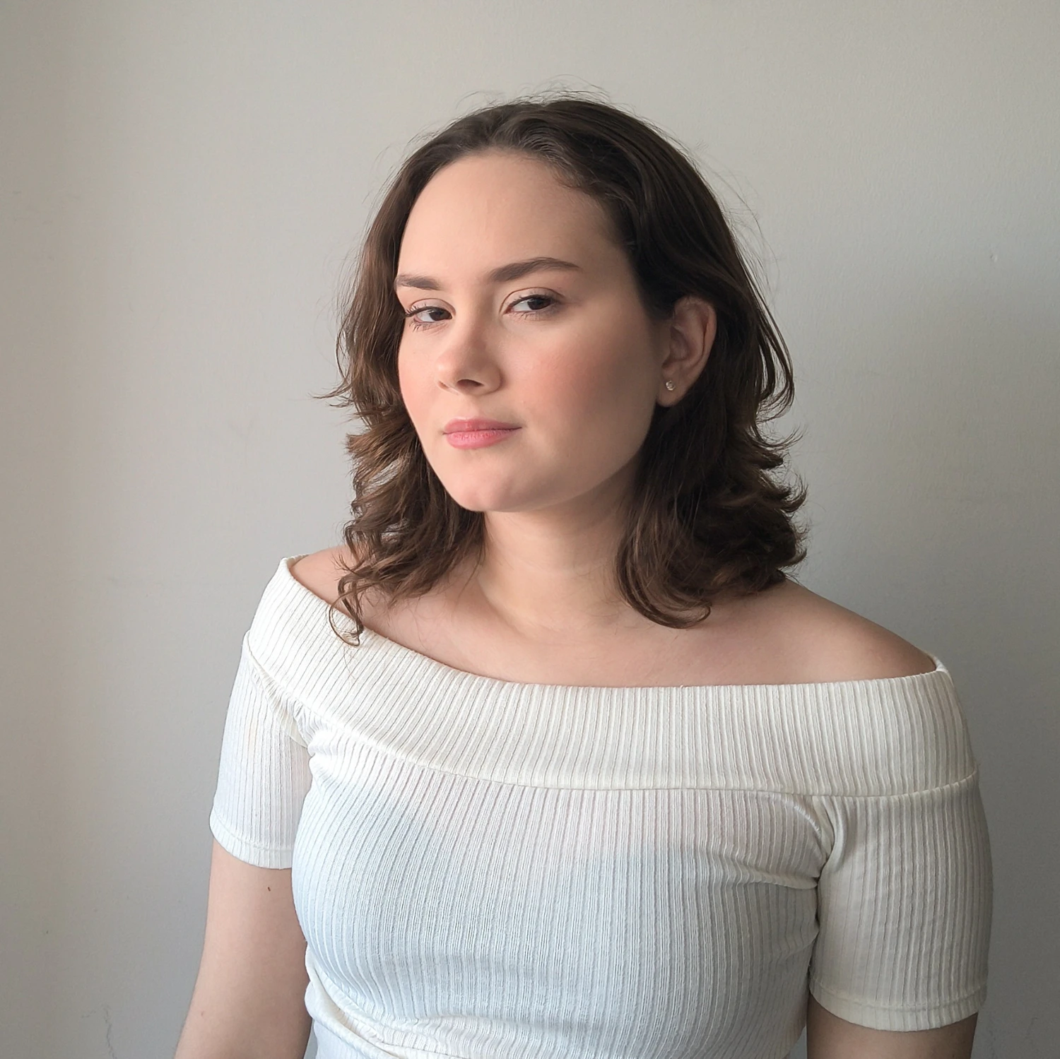 Bibiana Riet — portrait in white